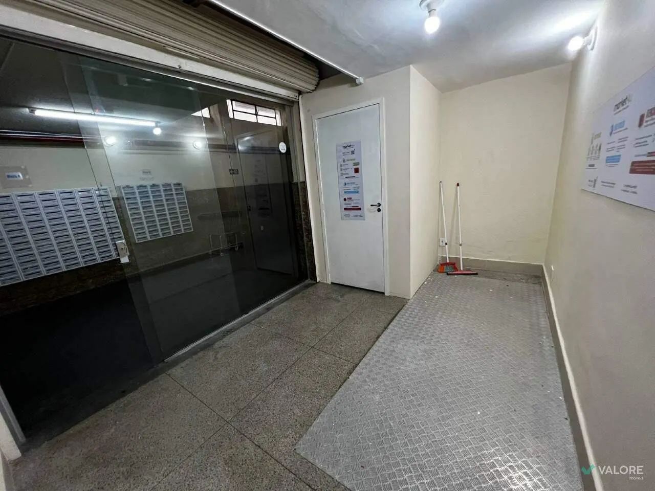 Loja à venda, 42m² de área no Santo Agostinho.