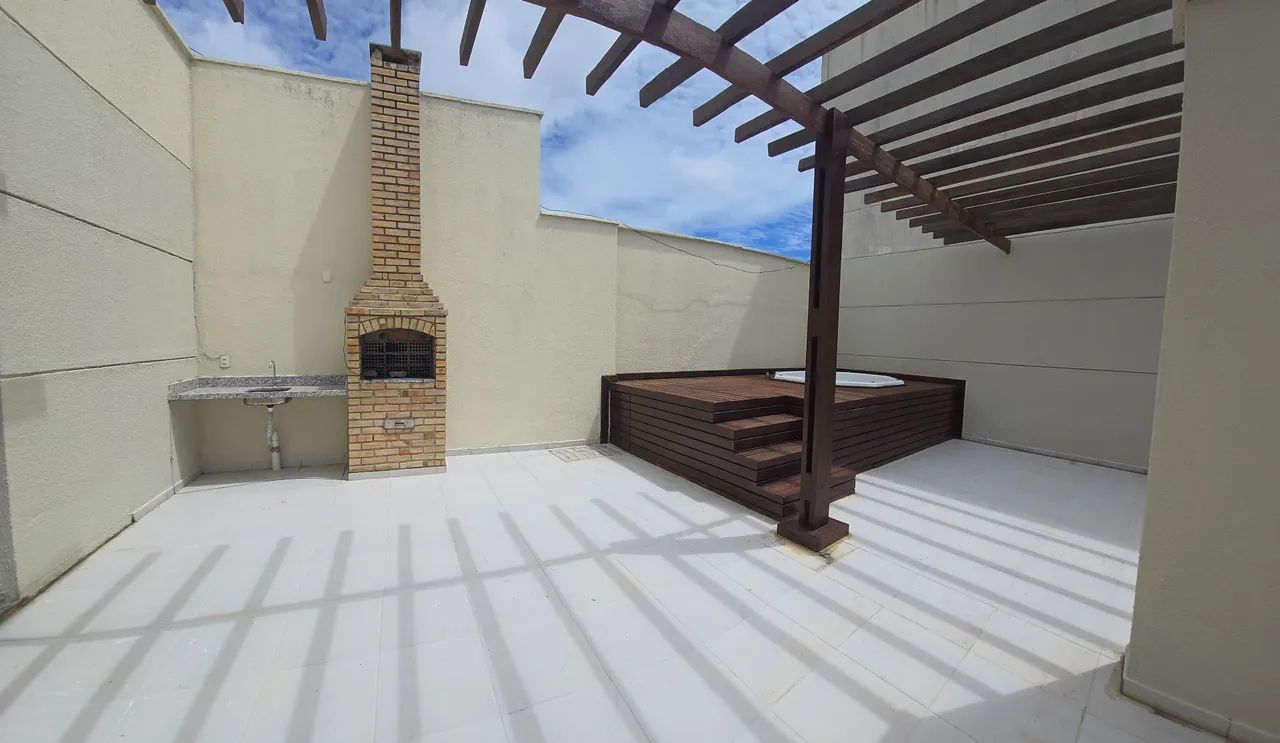 Luxuosa Cobertura de 3 Quartos com Piscina e Lazer Privativo!<br>
