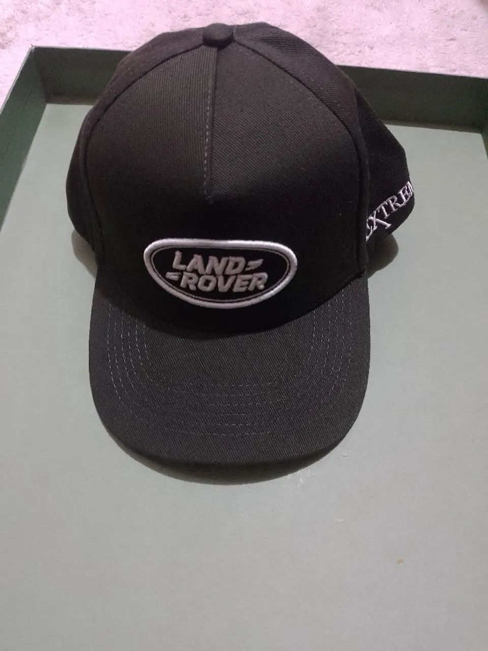 Boné land Rover
