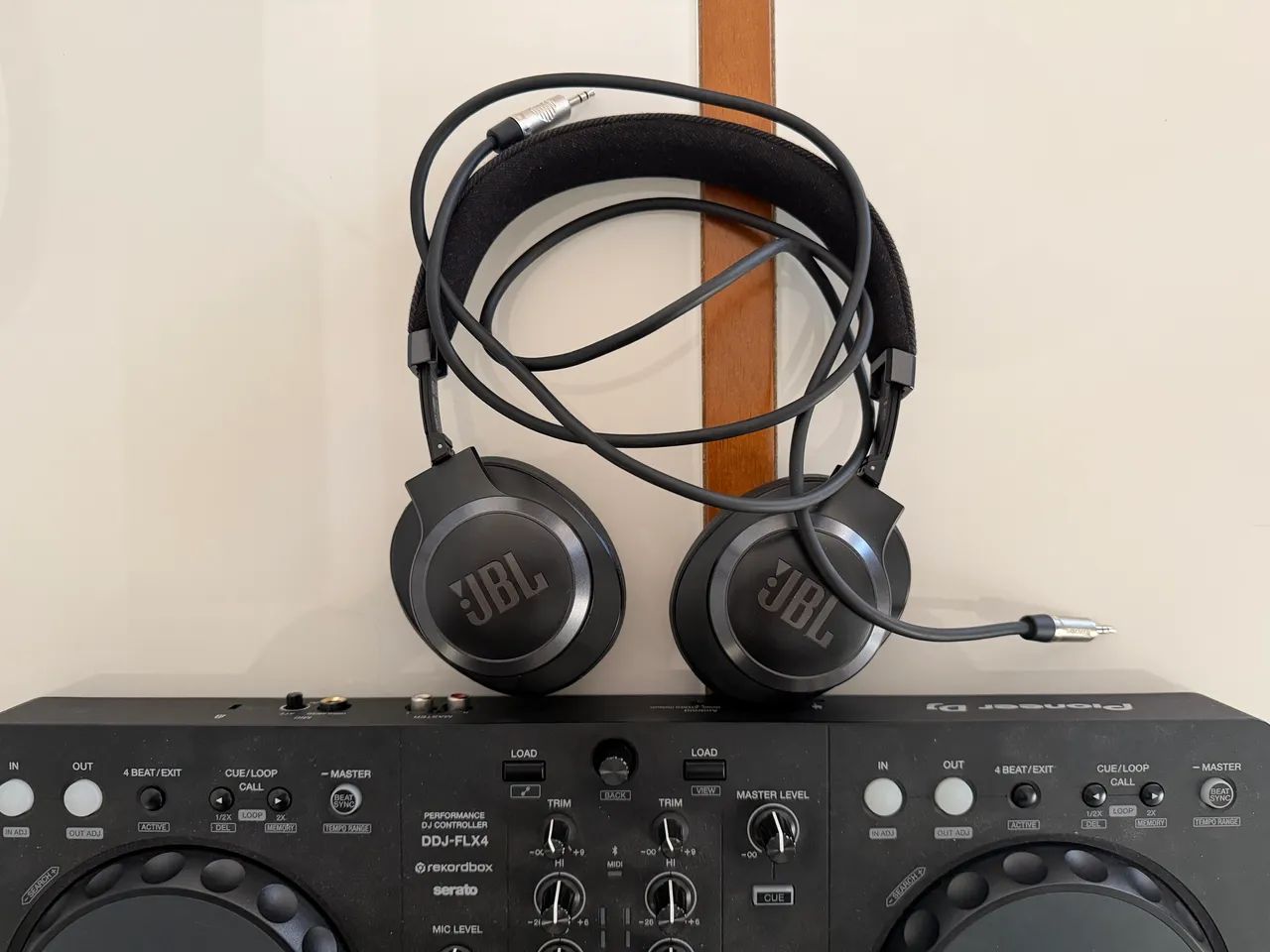 DDJ FLX4 + JBL 770NC - Foto 2