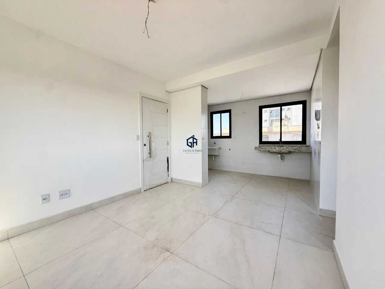 APARTAMENTO - SANTA MÔNICA