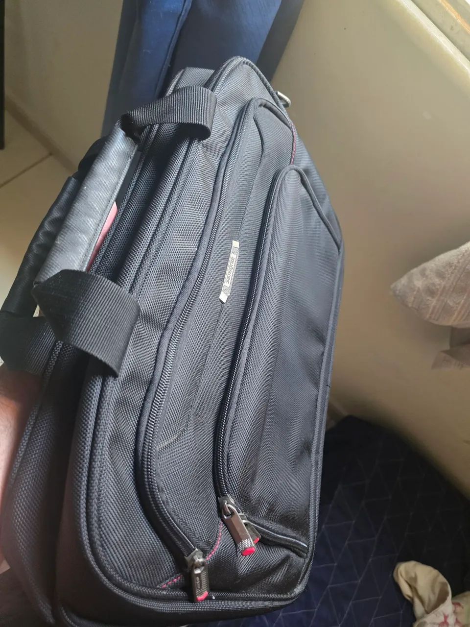 Vendo bolsa sansonite