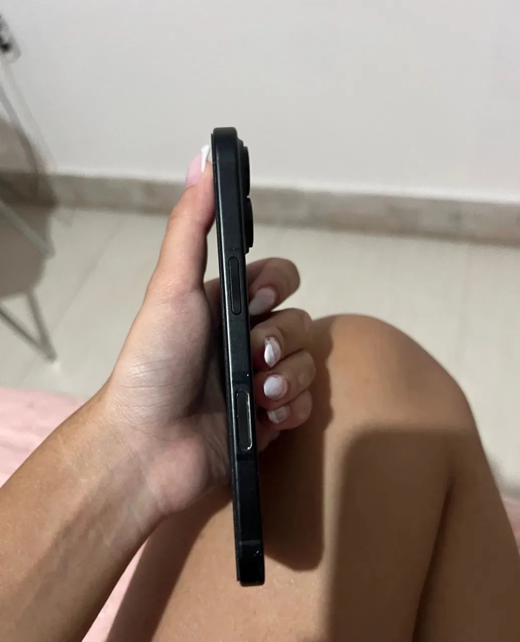 Vendo ou troco em superior com volta . iPhone 16 impecável  - Foto 4