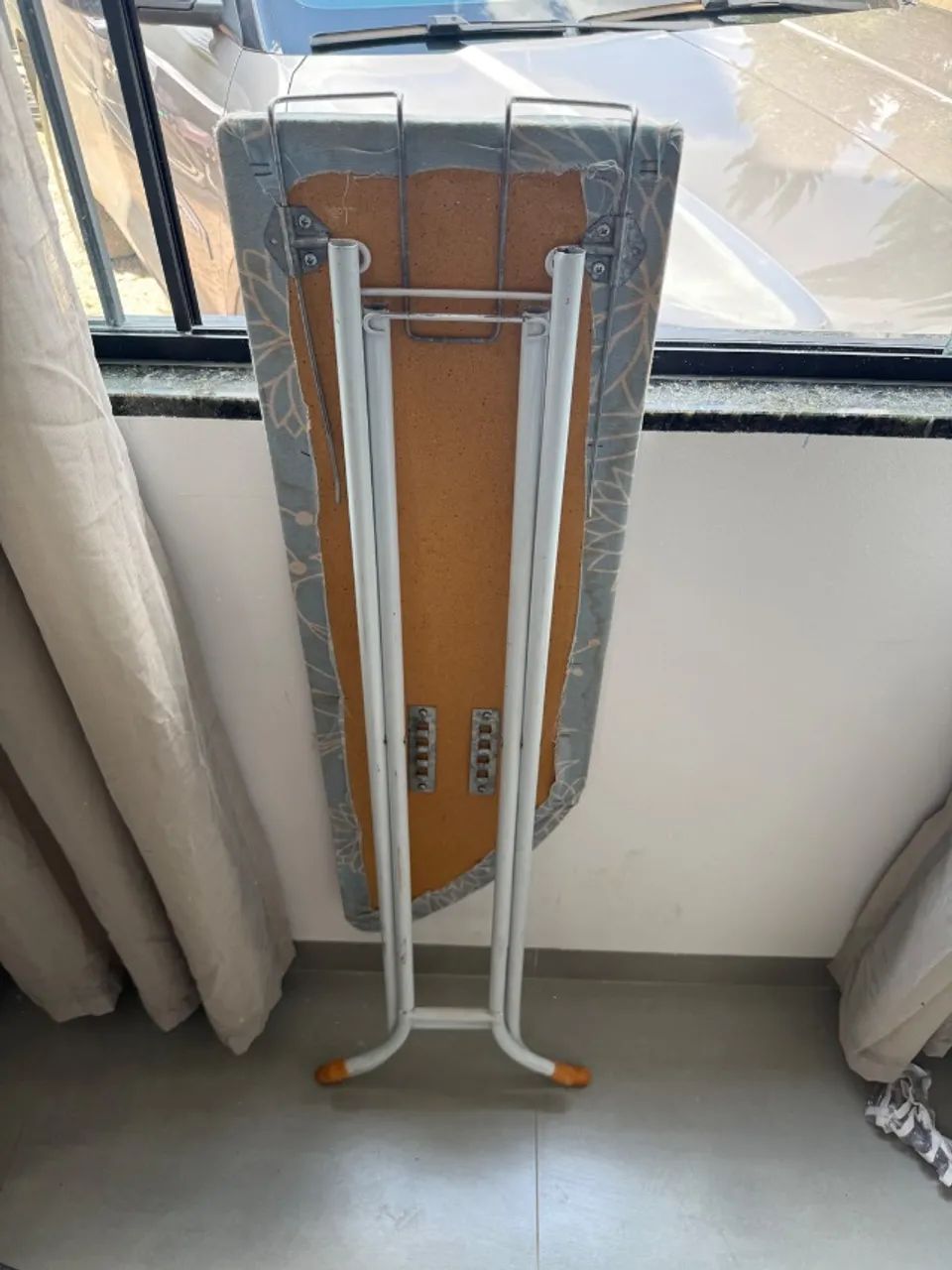 Tábua de passar roupas - Foto 2
