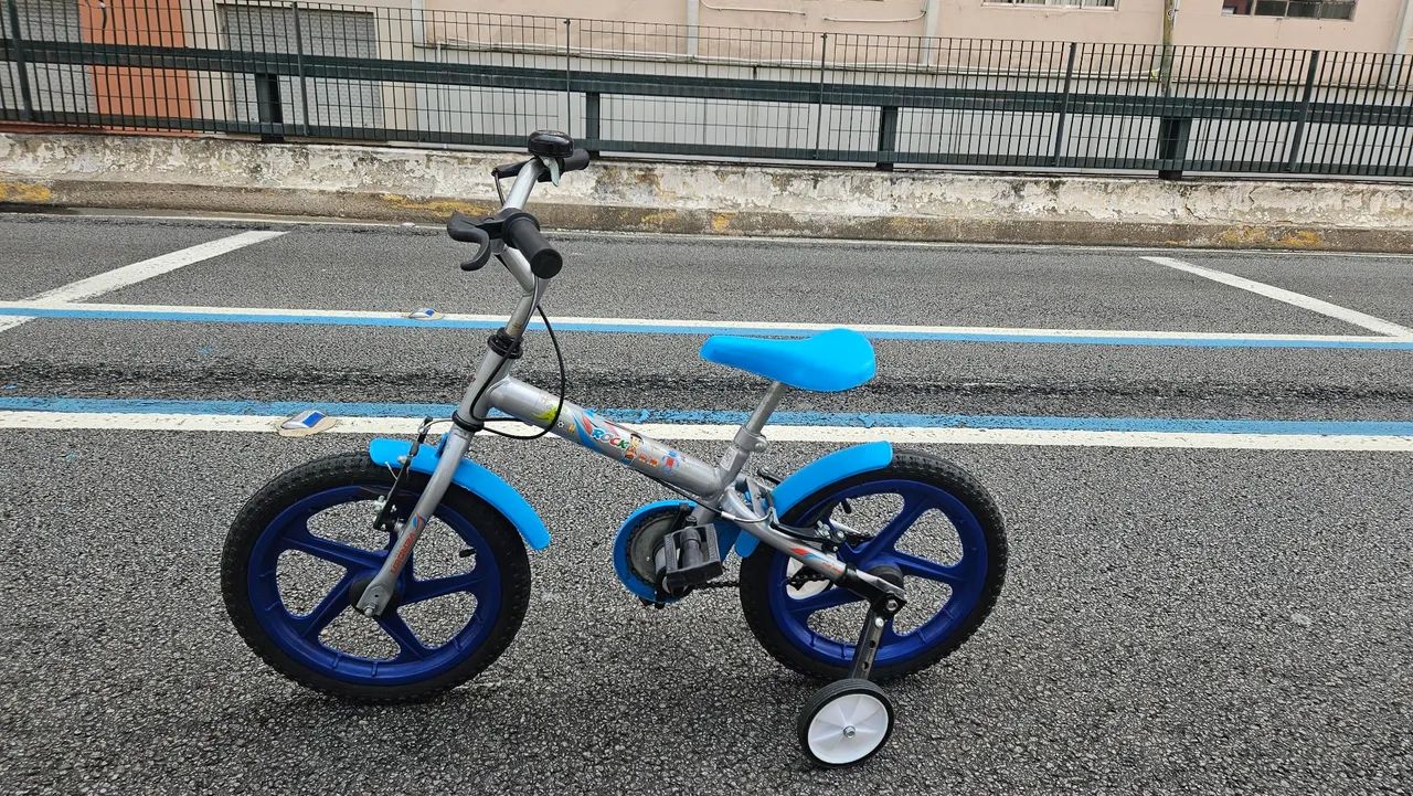 Bicicleta aro 16 em ótimo estado  - Foto 2