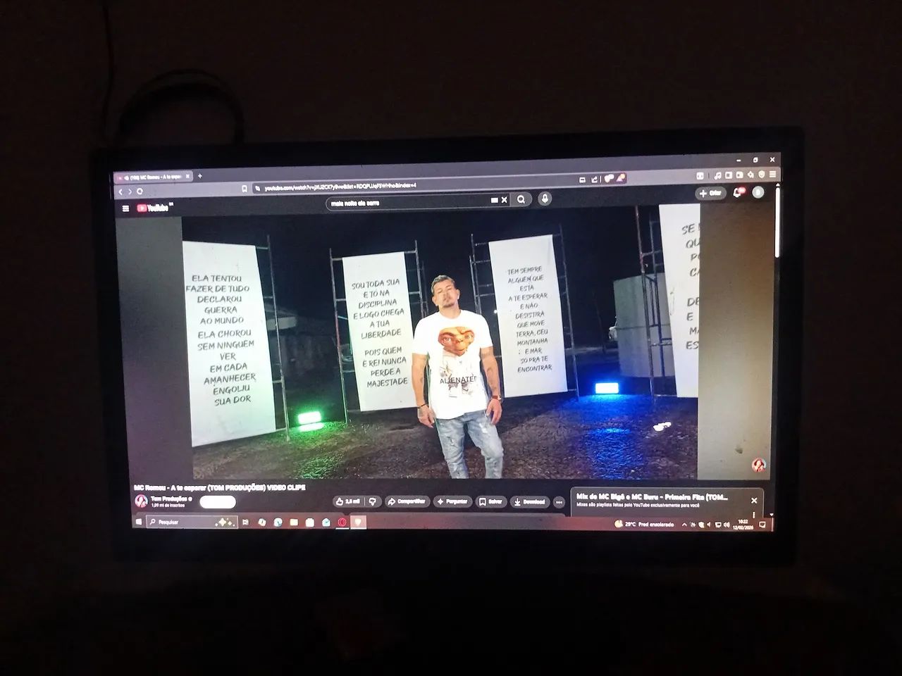 Monitor em bom estado 