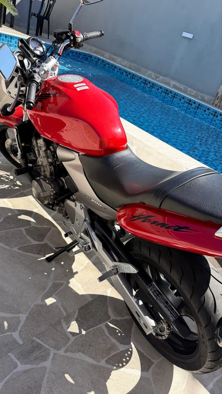 Cb600 F hornet 2005 Quitada  troco com troco 