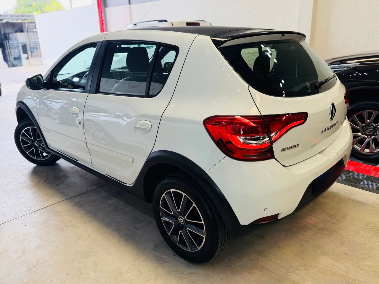 Renault Stepway Intense Flex 1.6 16V Aut. 2020 - Foto 2