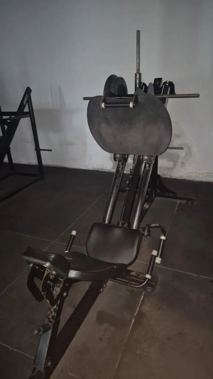 Academia em funcionamento  - Foto 5
