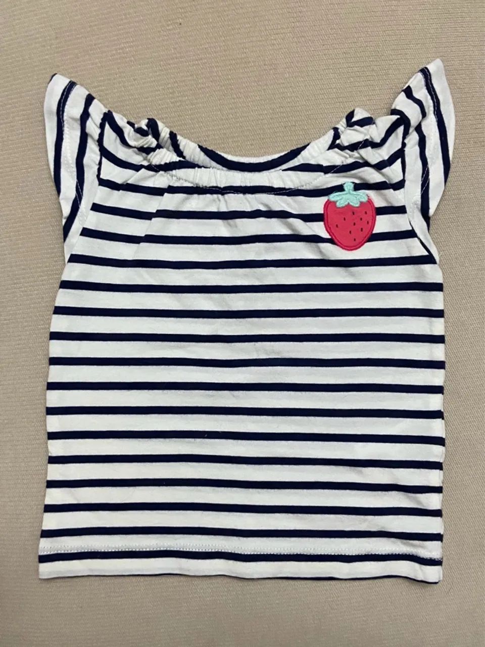 Blusa nova carters 6m menina moranguinho