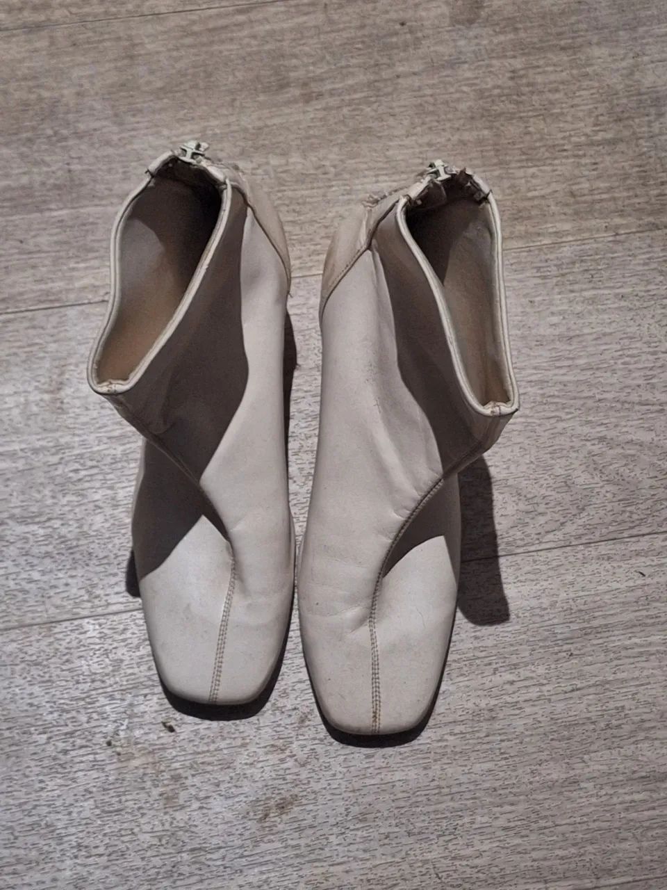 Botas  de couro em me ótimo .estado - Foto 3