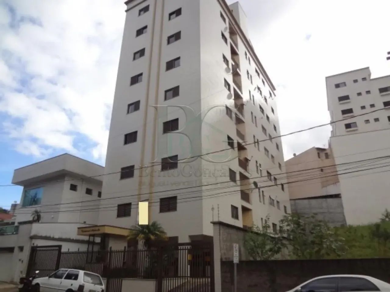 Apartamento à venda próximo ao centro