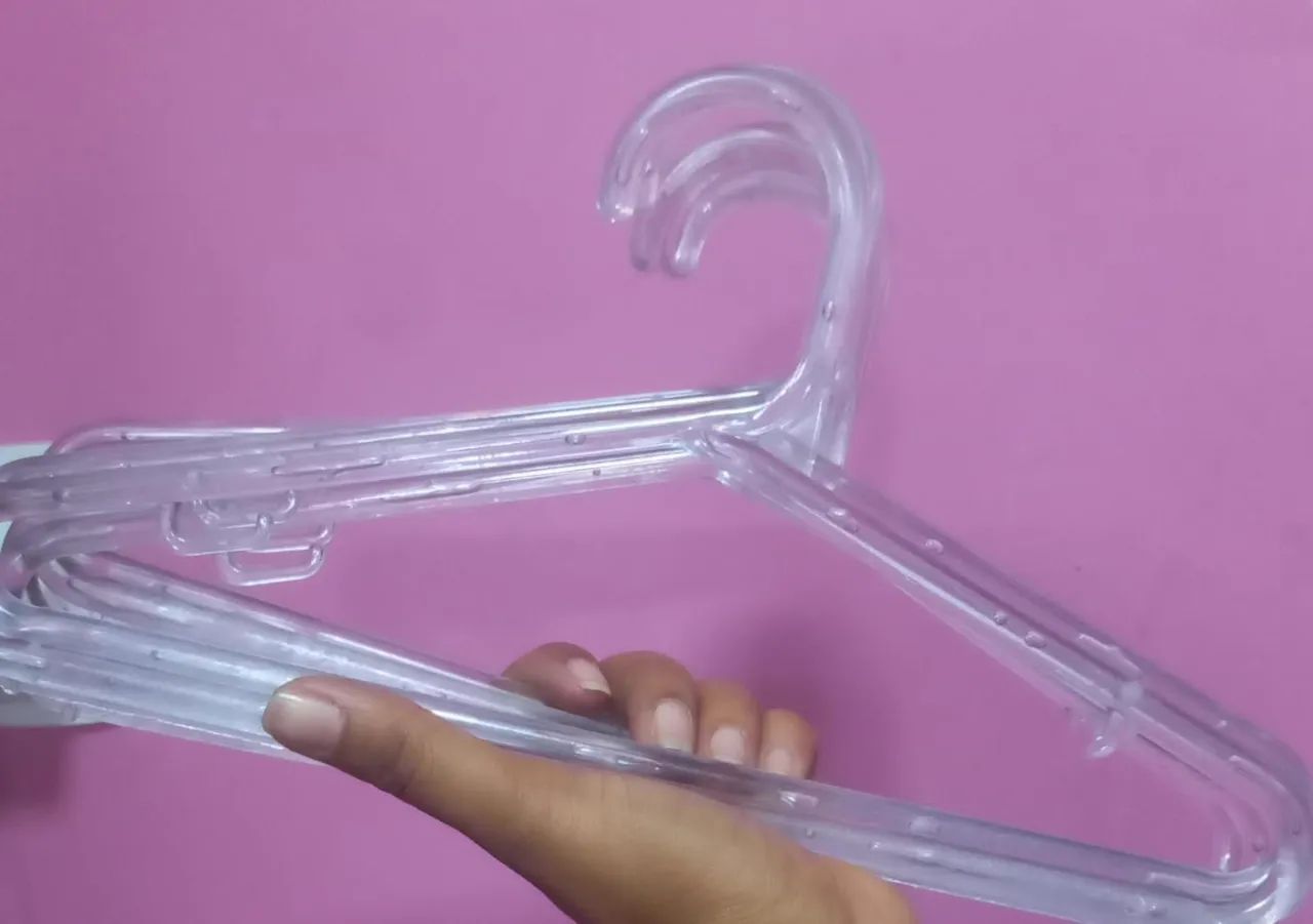 Cabides acrílico infantil 0.50 centavos cada
