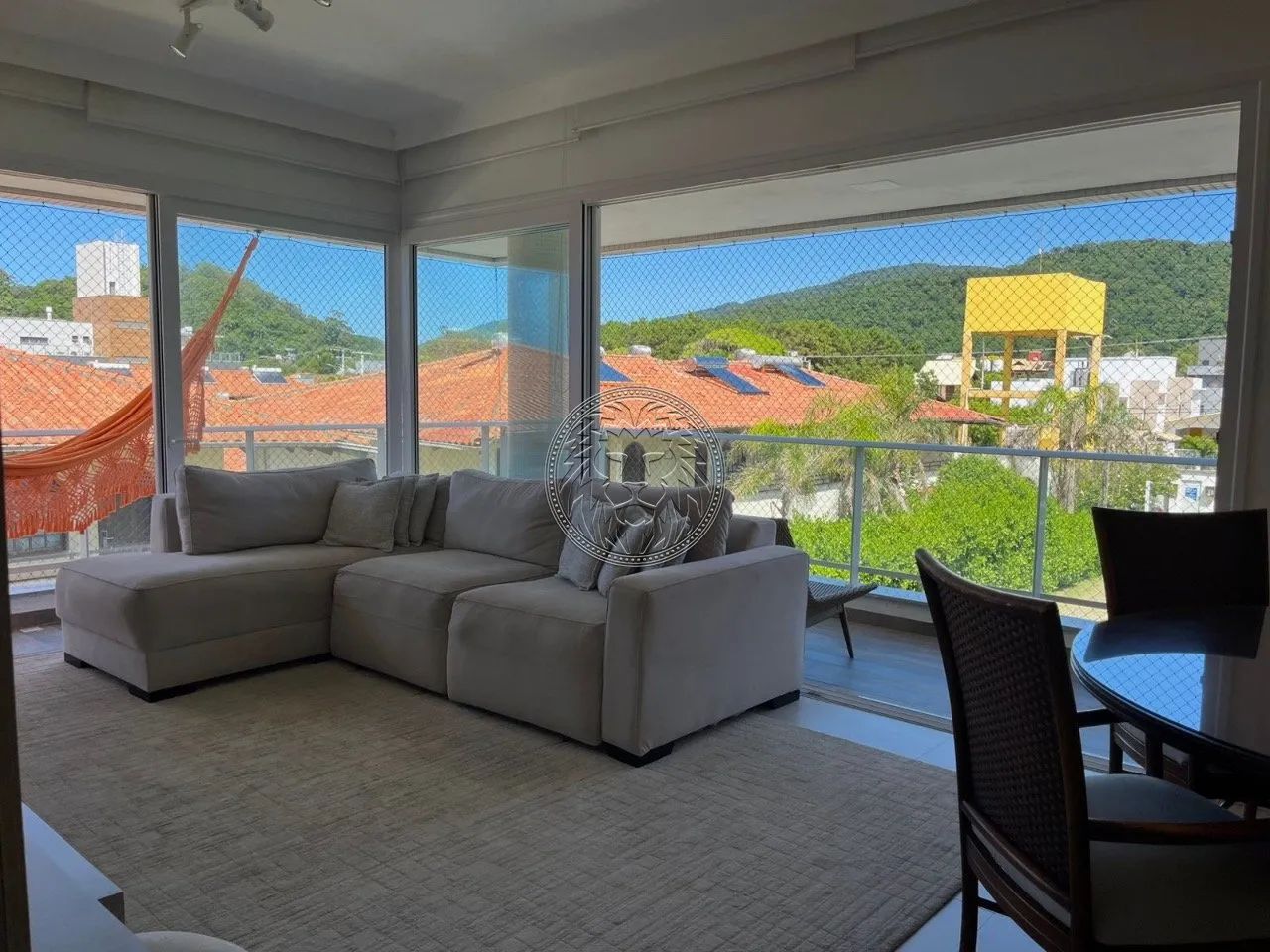 Apartamento de 3 Dormitórios Frente Mar no Morro das Pedras - Foto 5
