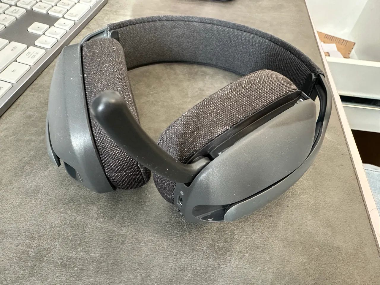 Headset Sem Fio Logitech Zone Vibe 100 - Foto 4