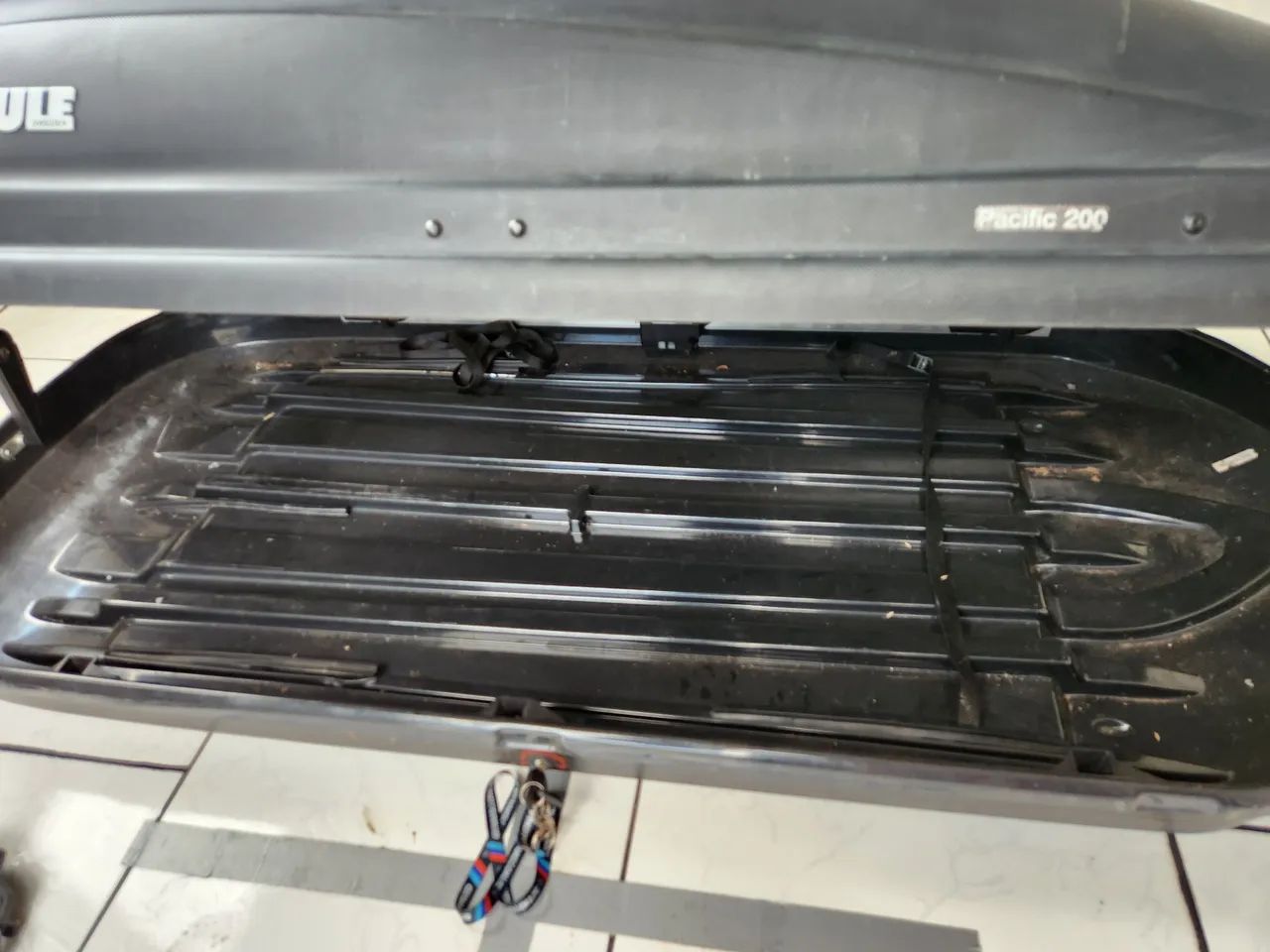 BAGAGEIRO DE TETO DA MARCA THULE PACIFIC 200 - Foto 4