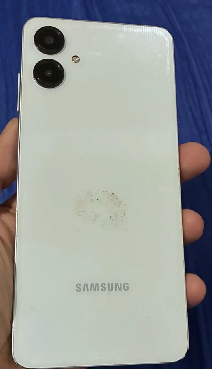 Samsung A06 - Foto 2