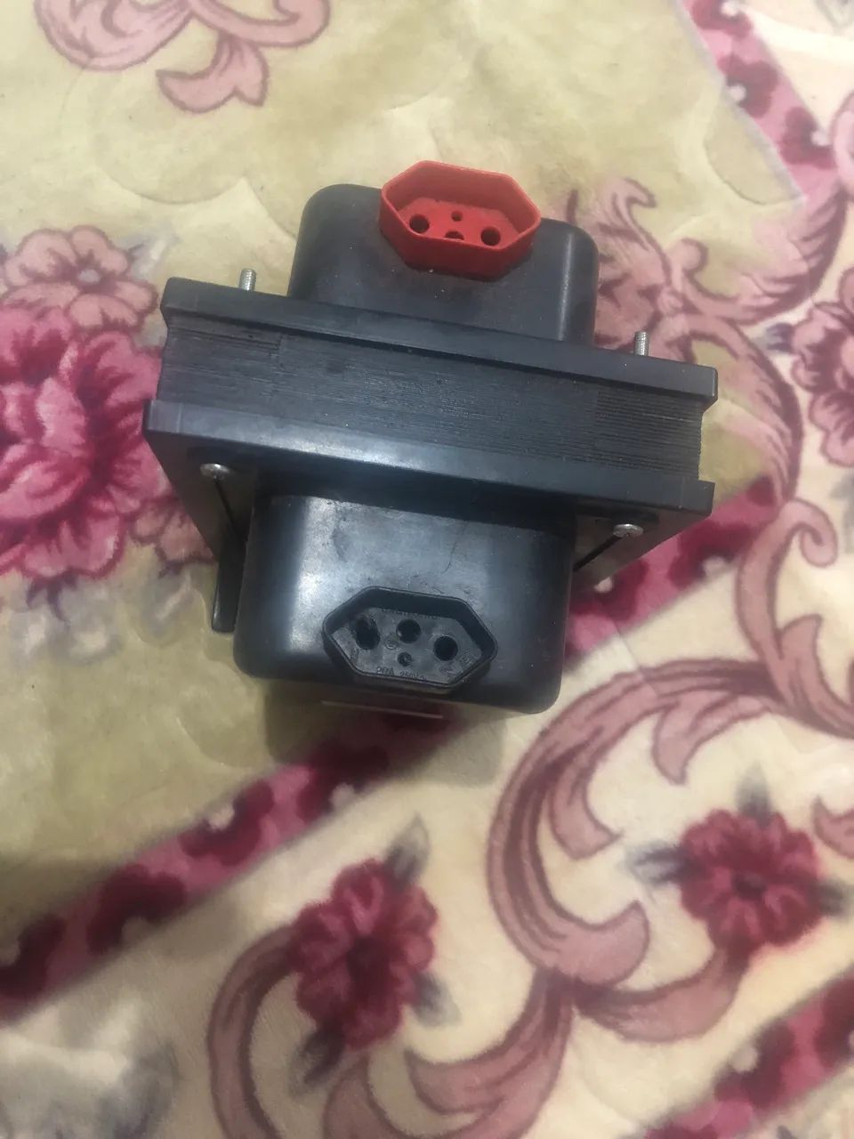 Auto transformador BIVOLT - Foto 2