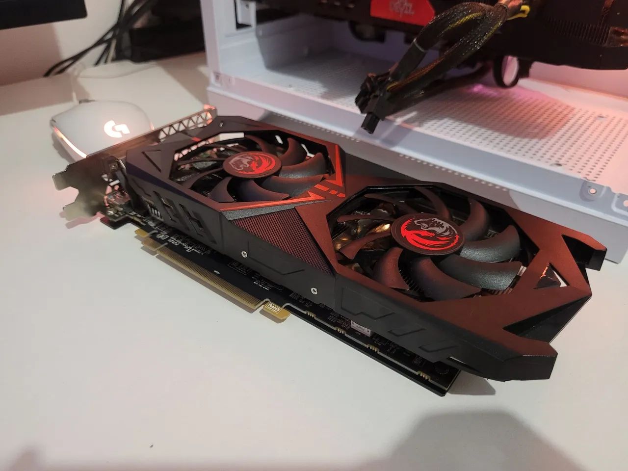 RX 570 4GB - Funcionando perfeitamente | Excelente estado  - Foto 2