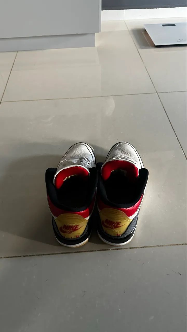 Tênis Jordan 3 fire red denim  - Foto 4