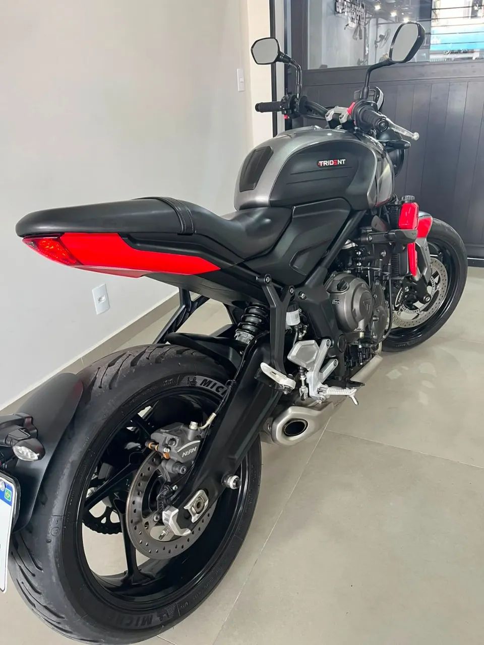TRIDENT 660 - Foto 5