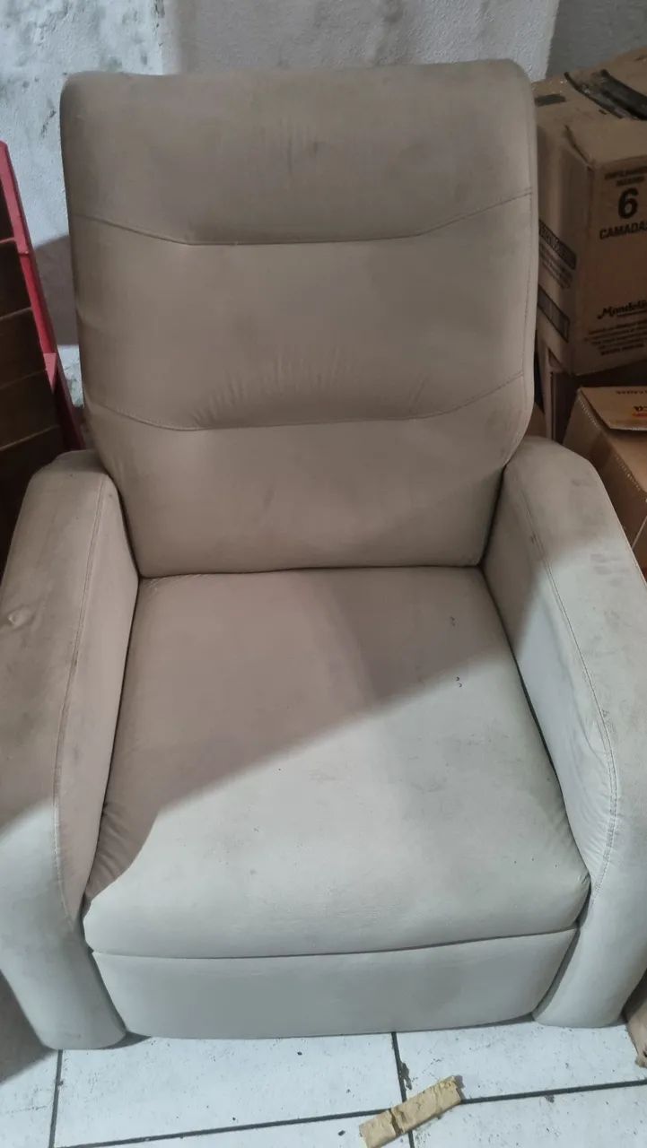 Duas  poltronas Retrátil de couro - Foto 3