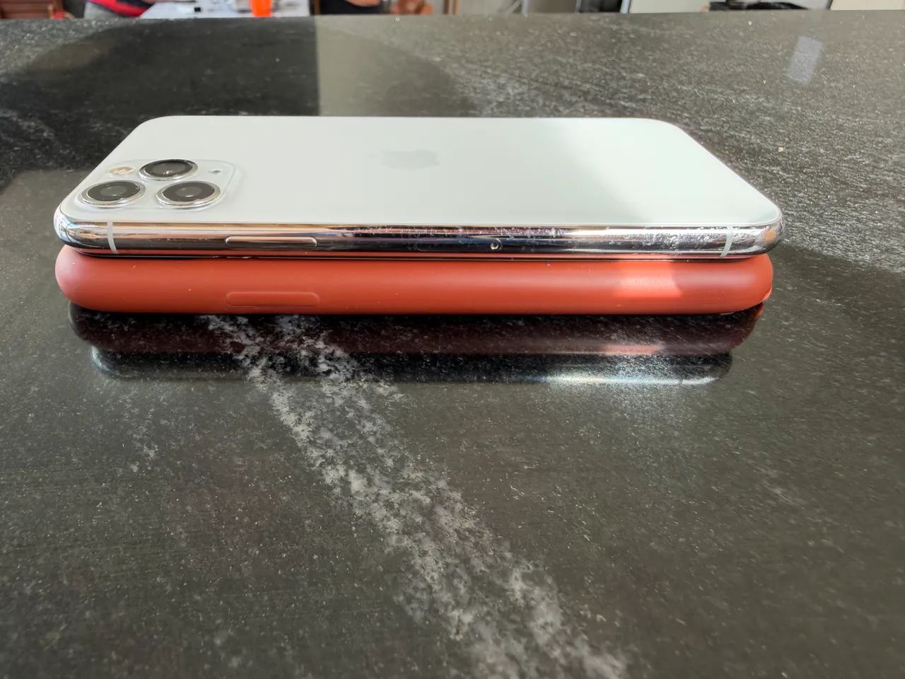 iPhone 11 Pro 64gb - Celulares e Smartphones - Jardim Helvécia