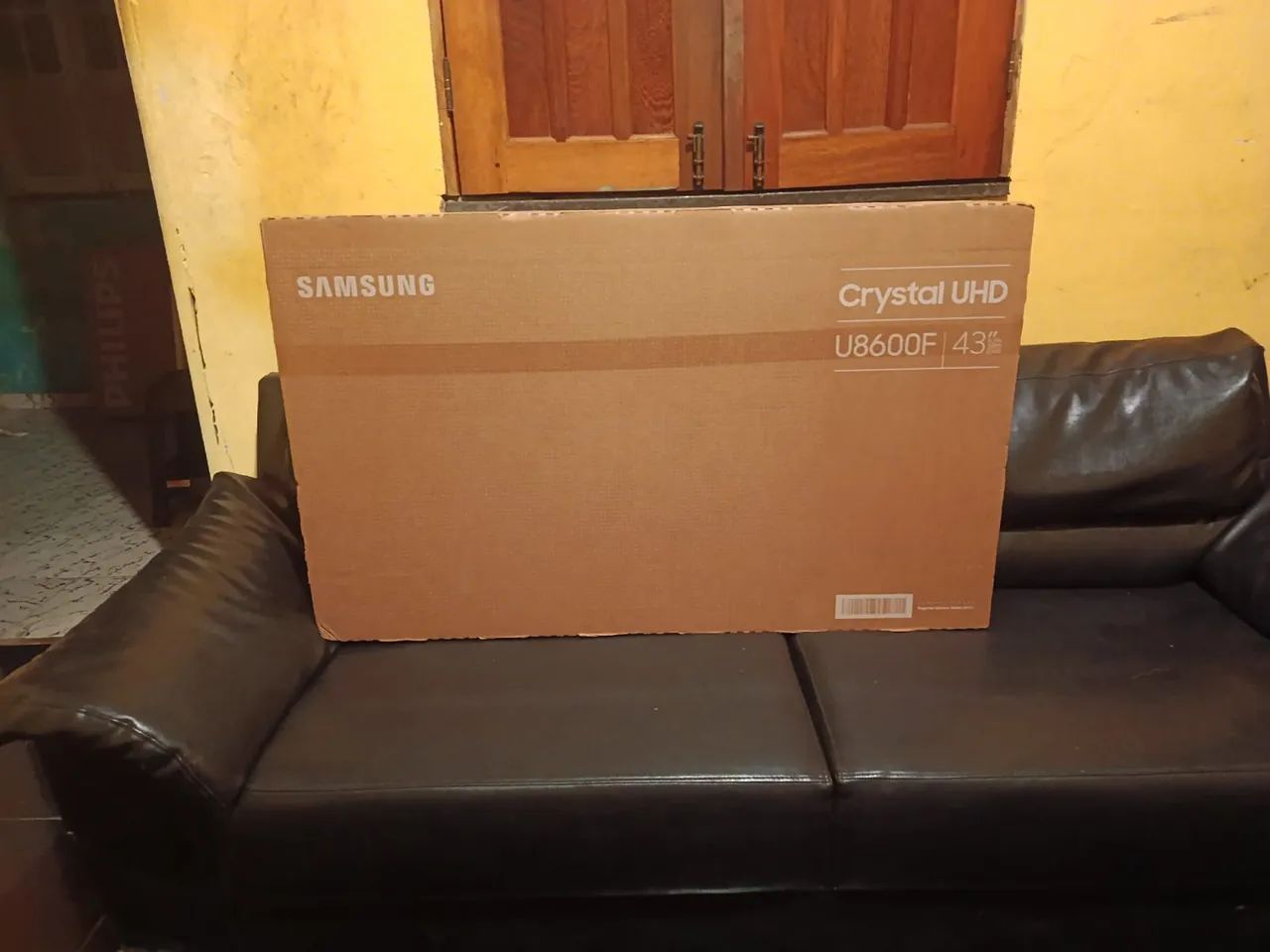 Vendo sansung cristal uhd 43 polegadas lacrada 1650 nova  - Foto 3