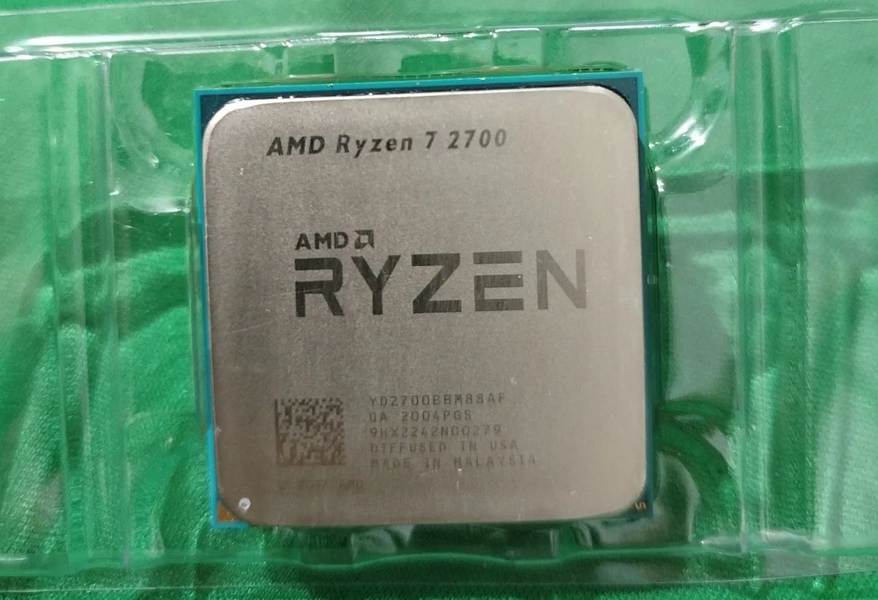 AMD Ryzen 7 2700-  8 núcleos 16 threads