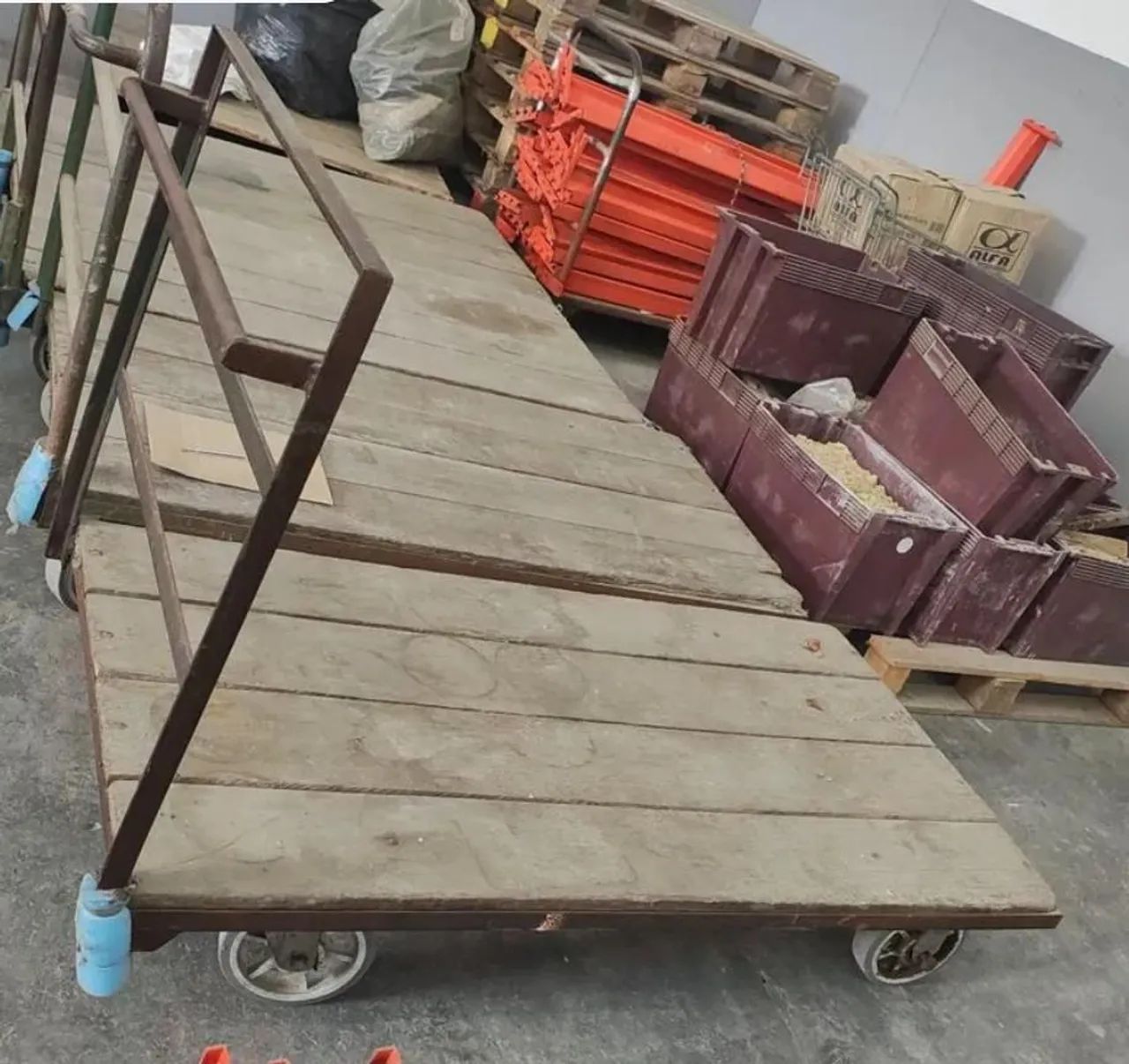 Carrinho plataforma usado 4 rodas