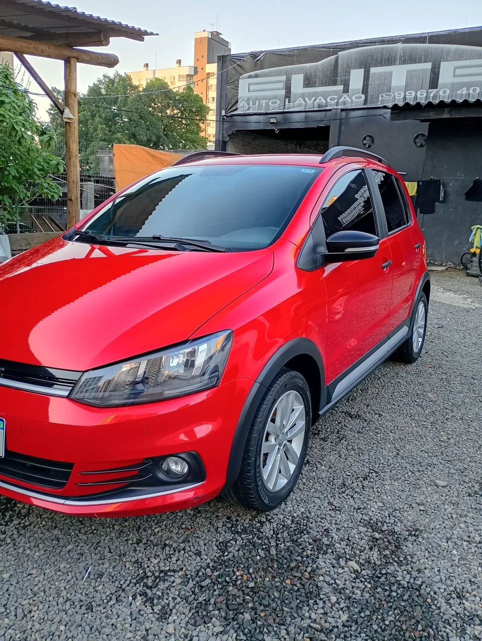 Volkswagen Fox Track 1.0 Flex 12V 5P 2017 - Foto 2