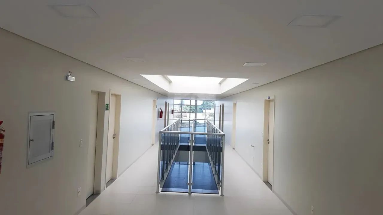 Prédio comercial para venda no bairro Martins. - Foto 3