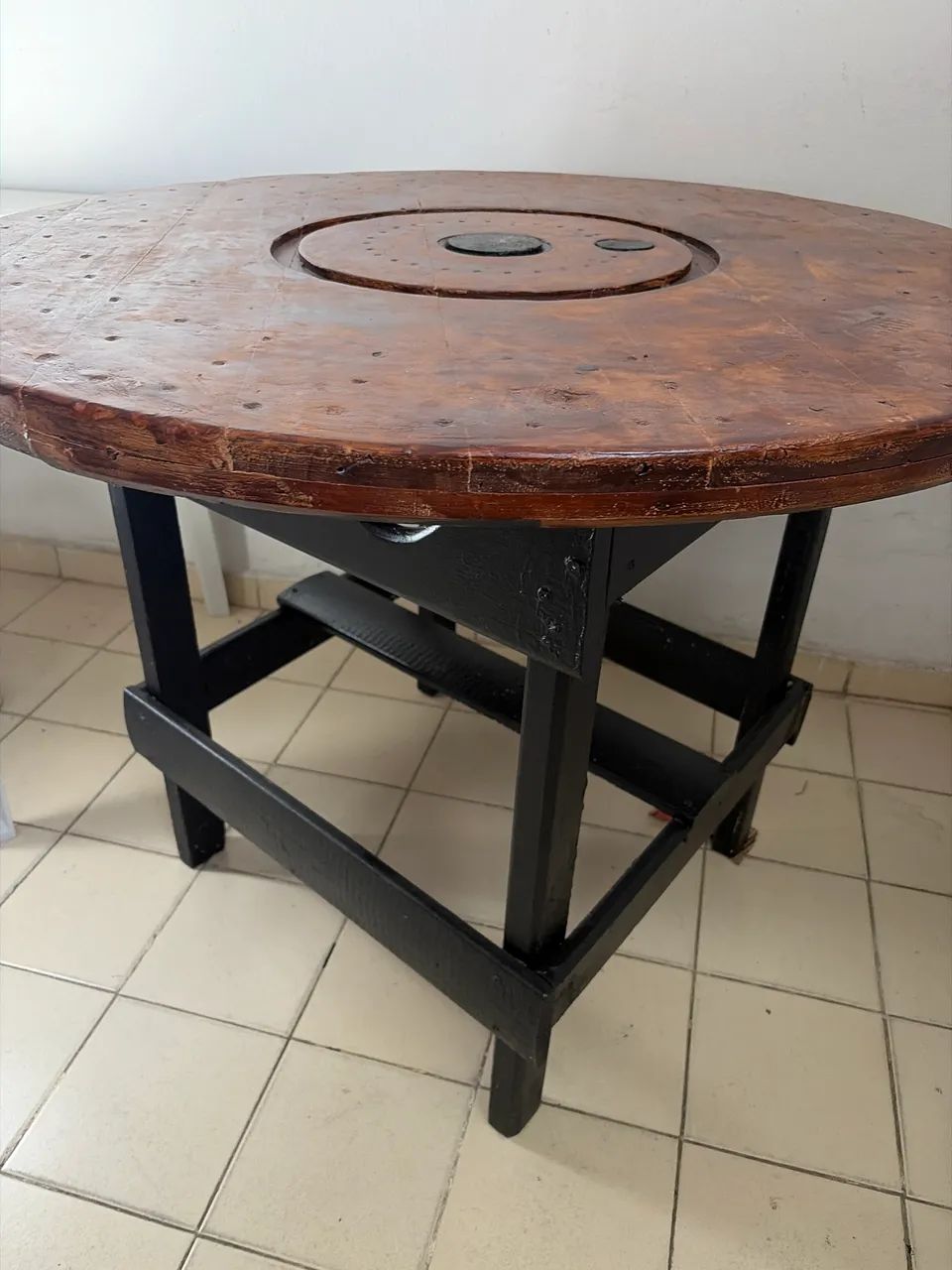 Mesa rústica de madeira  - Foto 2