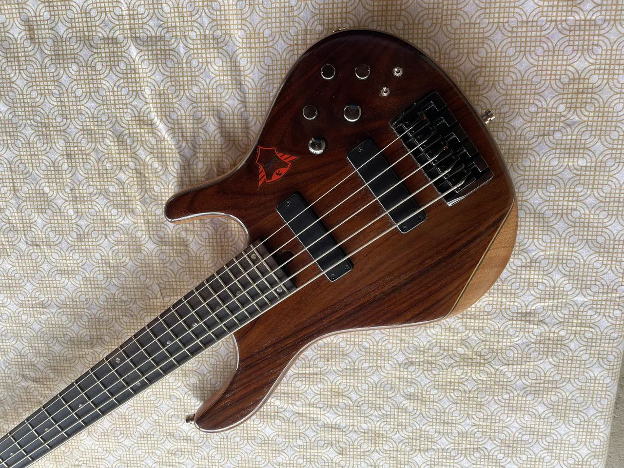 Baixo Tagima Milleniun customizado! 