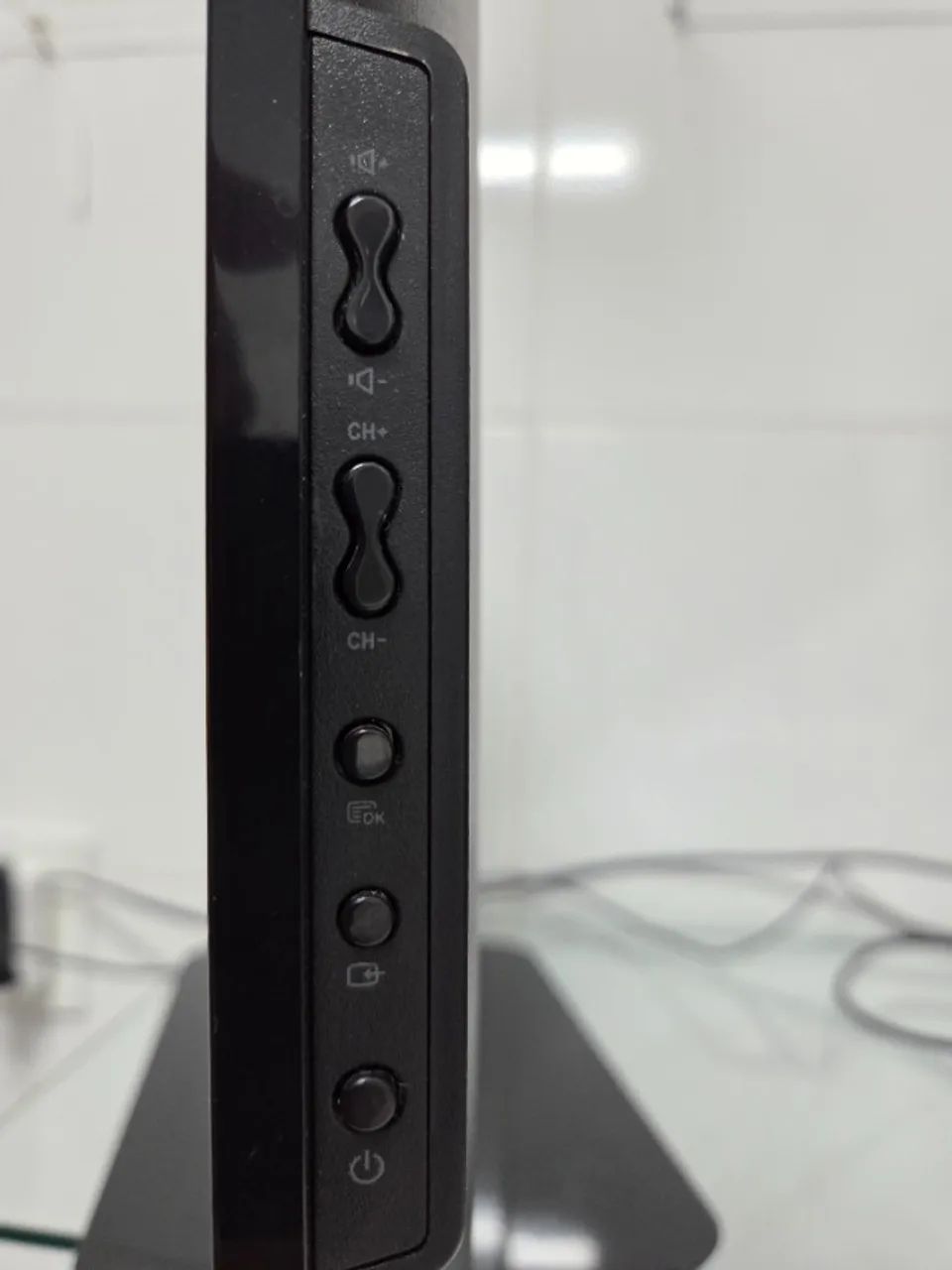 TV Philips 22" Full HD Modelo 221TE4L - Foto 5