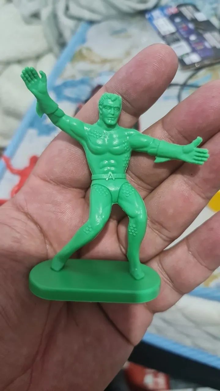 Bonecos DC Super Heroes com 5 Figuras 7cm Gulliver Estrela - Foto 3
