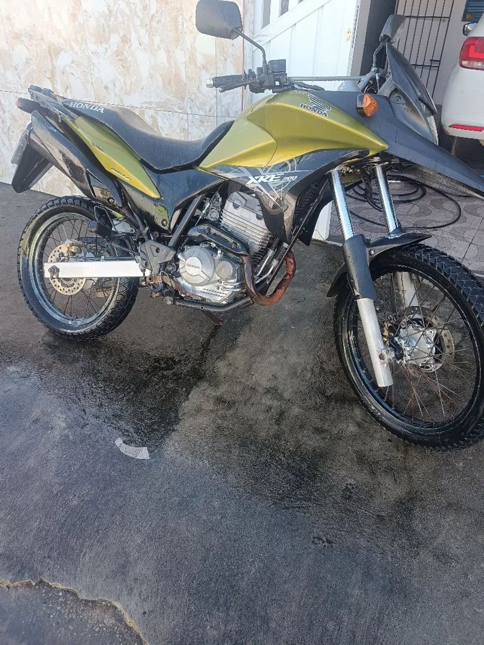 VENDO XRE 300 NO PRECINHO  - Foto 2
