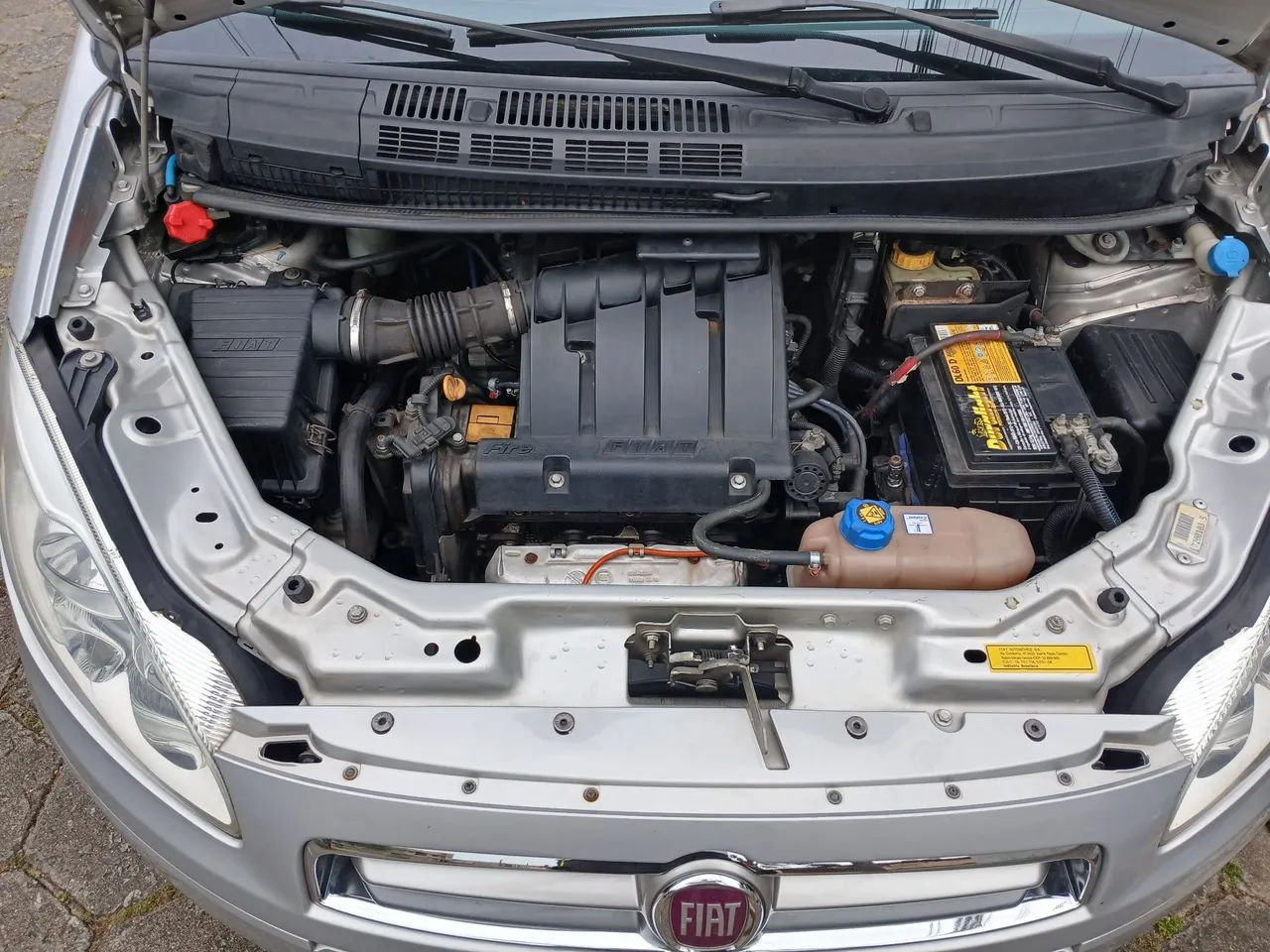Fiat Idea Attractive 1.4 Fire Flex 8V 5P 2016 - Foto 2
