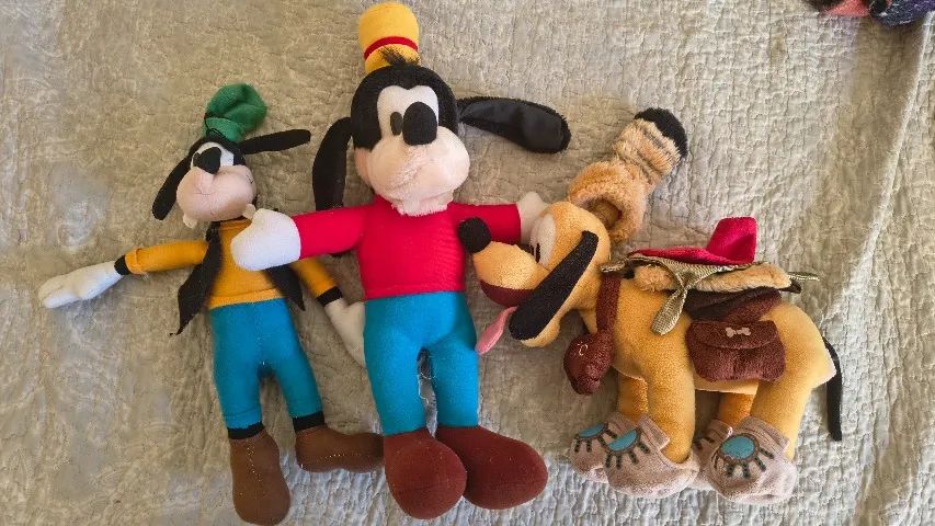 Lote pelúcia Pluto e Pateta Disney 