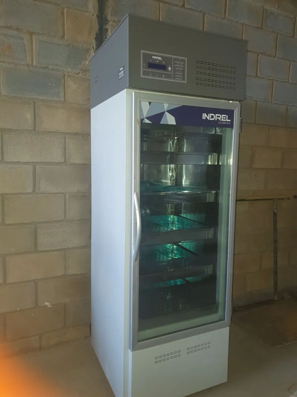 Refrigerador para vacina