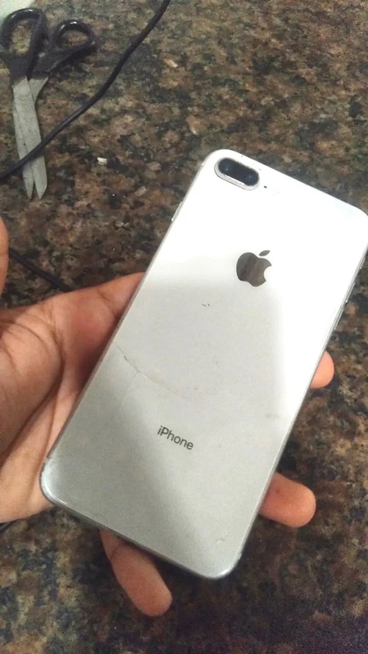 IPhone 8 Plus pra sair hoje  - Foto 2