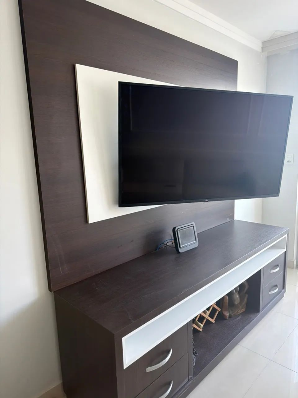 Vende-se rack com painel 