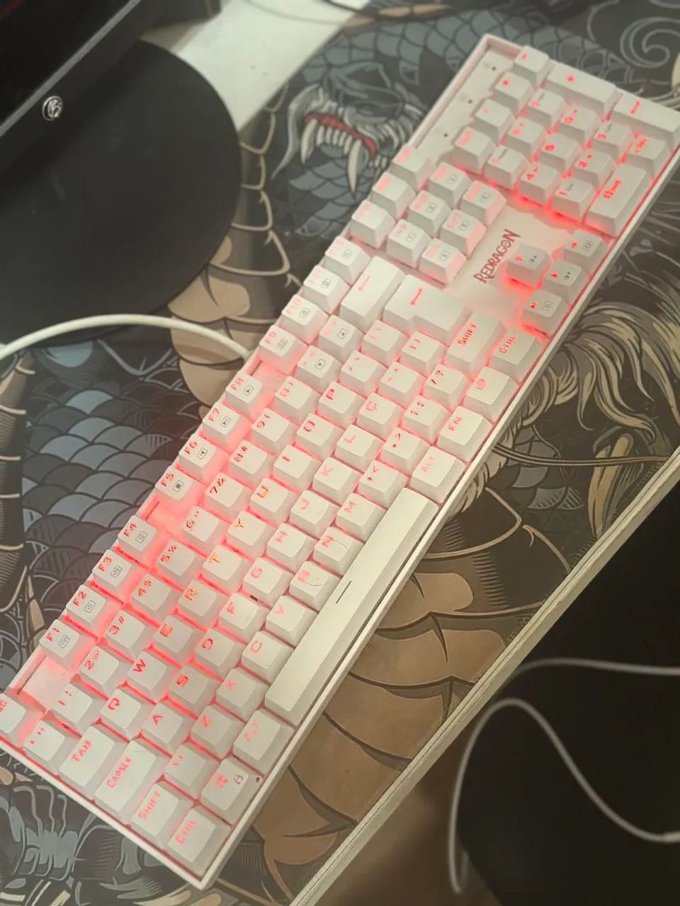 Teclado redragon mecânico gamer mitra led - Foto 3