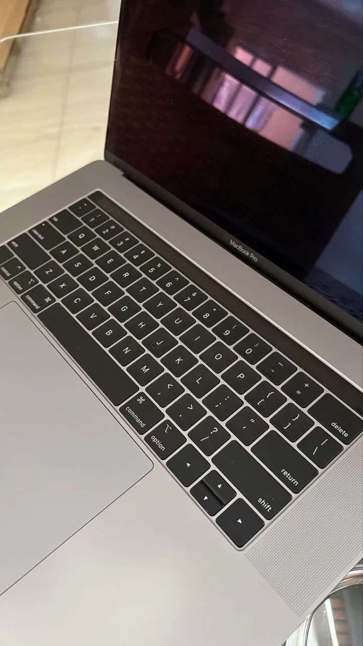 MACBOOK PRO 19 - Foto 3