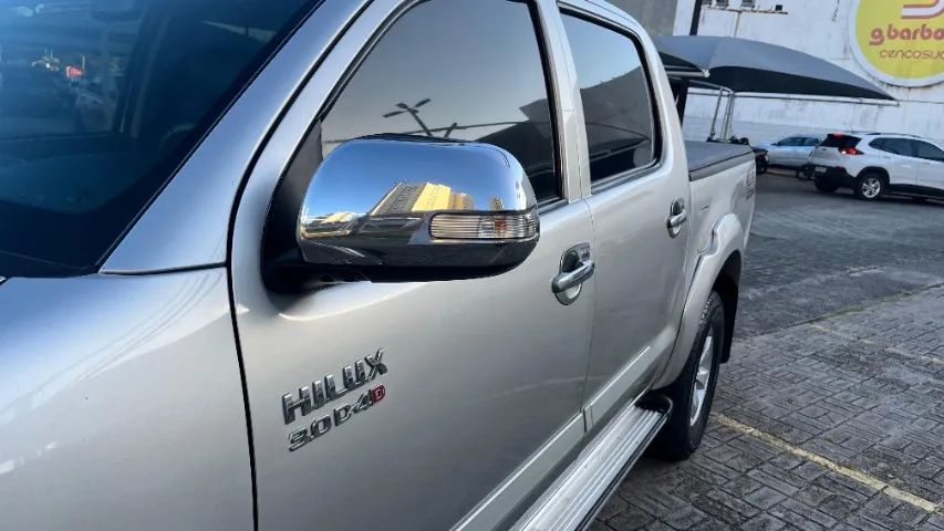 Toyota Hilux Hilux CD SRV D4-D 4x4 3.0 TDI Diesel Aut 2014