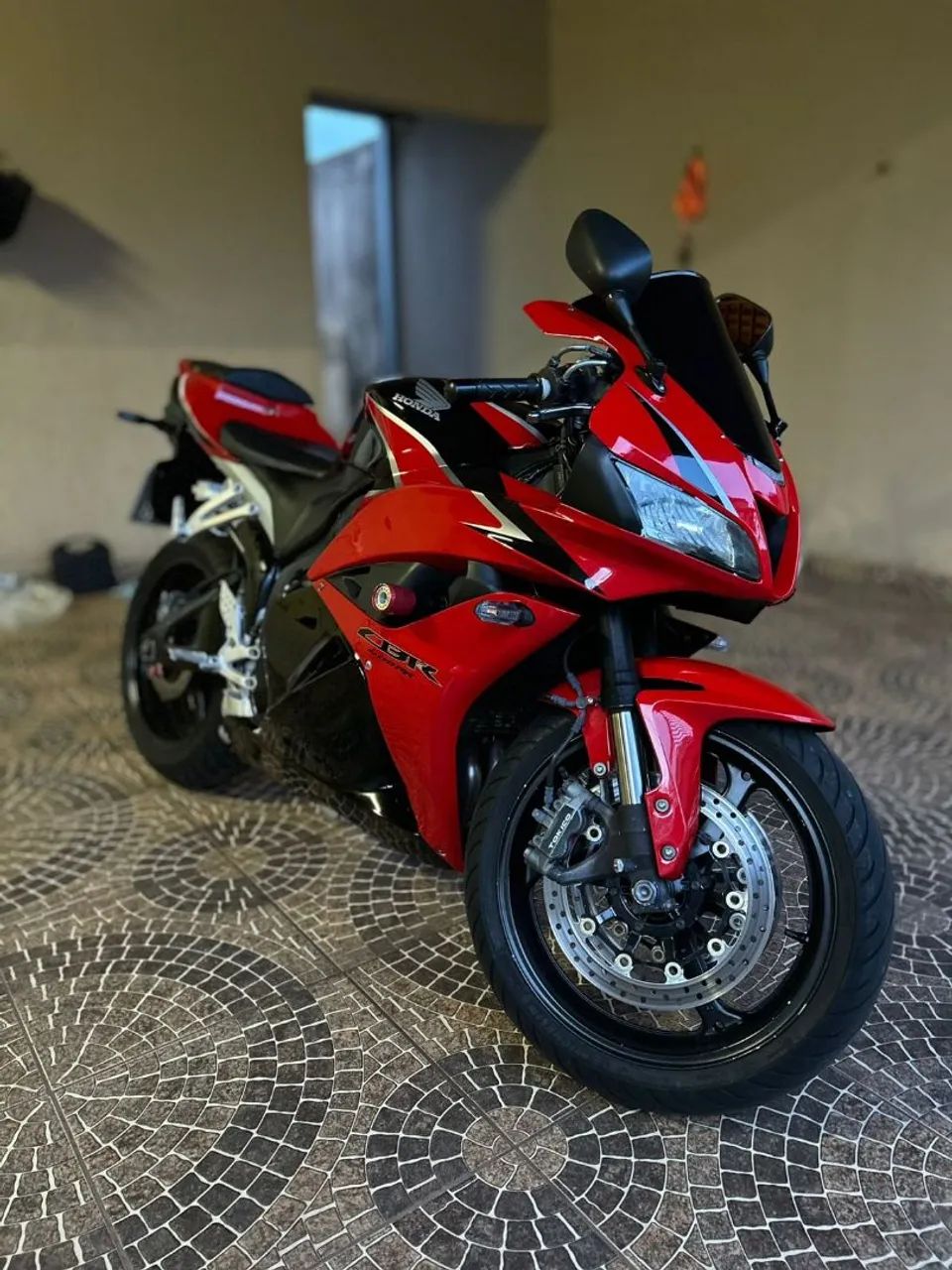 CBRrr 600 ano 2010 com detalhe arrumar  - Foto 3