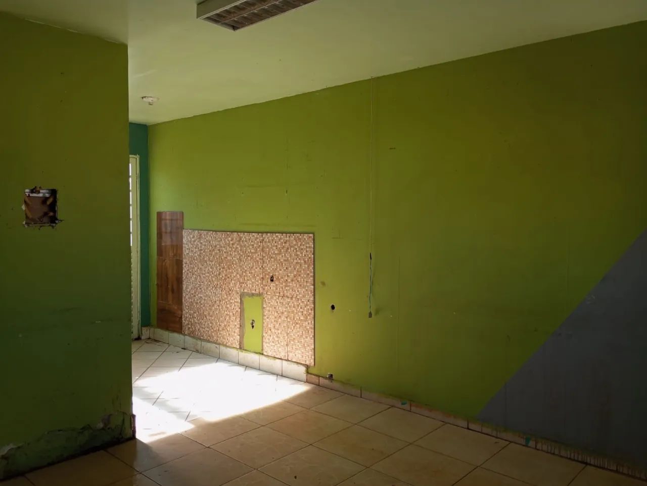 CASA À VENDA NO CARÁ-CARÁ - Foto 2