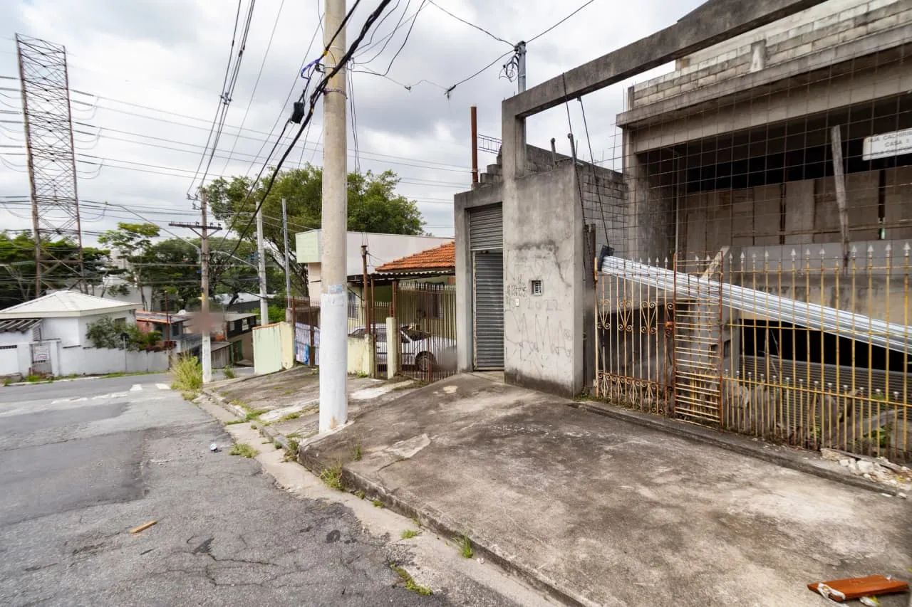 Galpão na Rua Caxirim, 256  600 m² - Foto 2