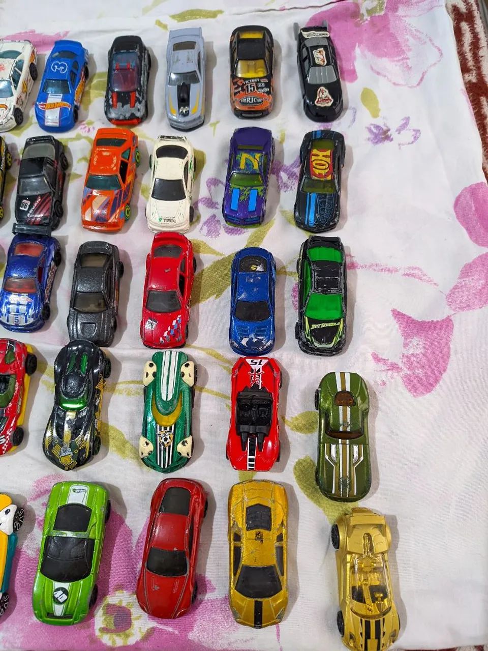 Lote 3 Hotwheels loose.. - Foto 2