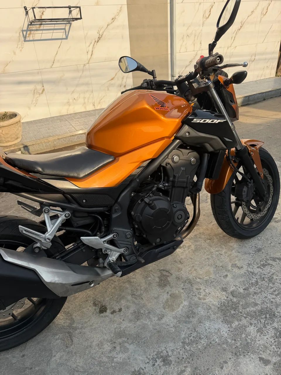 MOTO NOVA